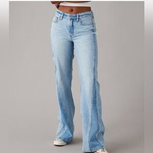 American Eagle. Strigid. Low Rise. Baggy Flare Jean.